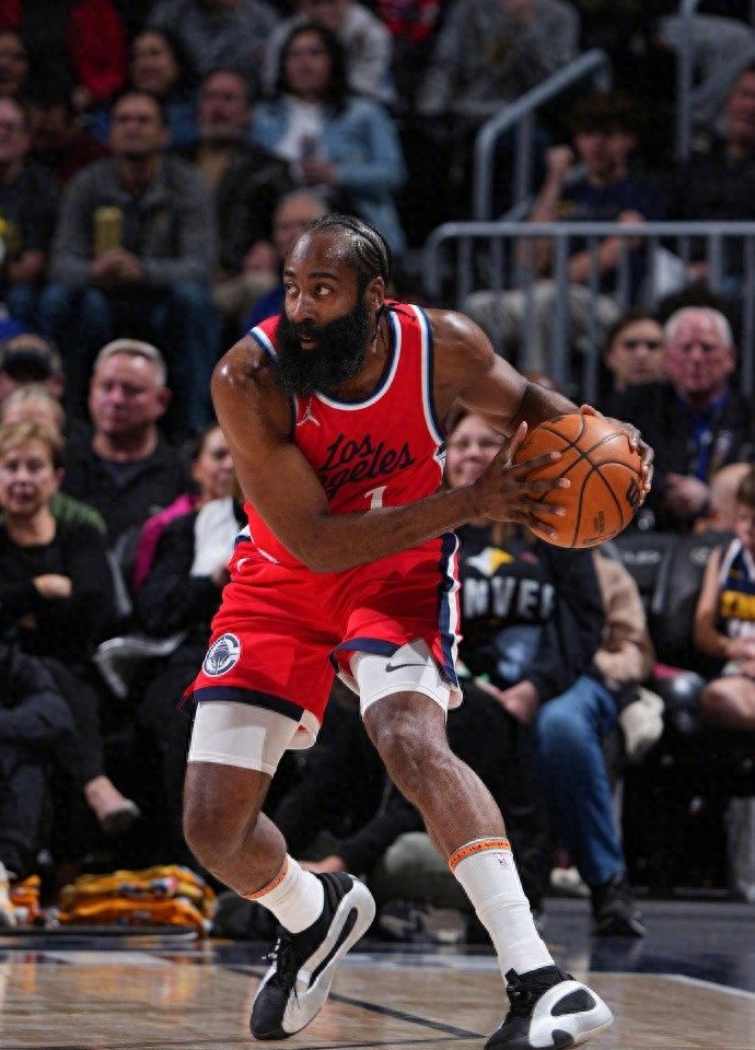 lol在线投注赛地聚焦：NBA季后赛今晚热度飙升；迈阿密热火伤情更新；态度坚定；医务组通报恢复的简单介绍