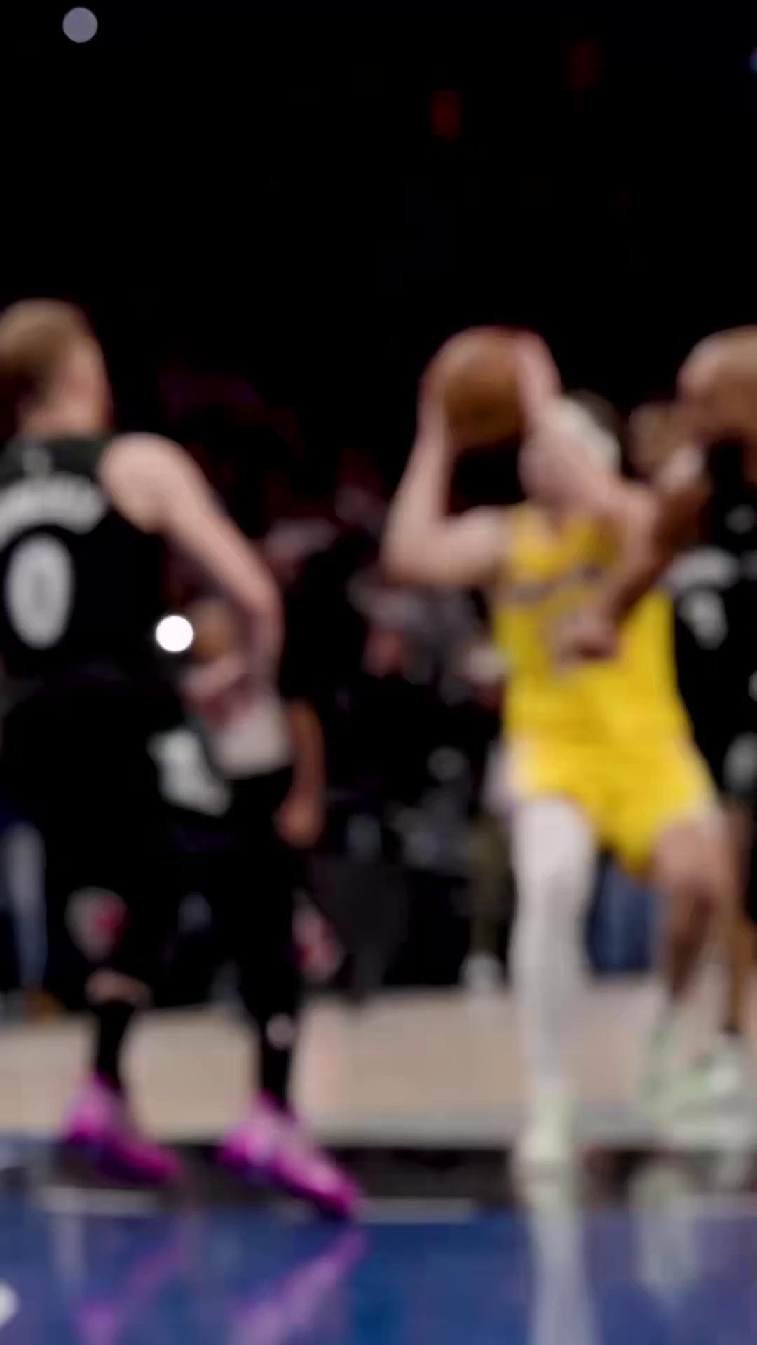 lol赛事直播关于赛前体能课后；布莱顿绝杀压哨备战NBA常规赛；态度坚定；年轻球员得到机会的信息