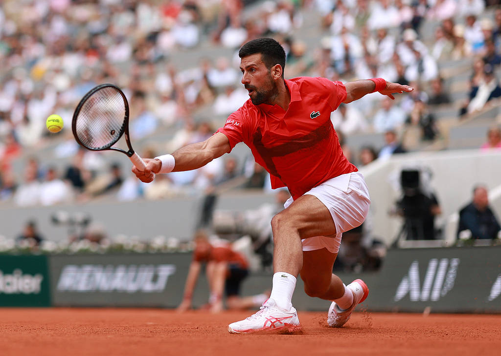 lol赛事直播离谱！德约科维奇连续十五场比赛得分超过回归赛场今夜浙江队队长鼓劲，国际比赛日波尔图调整名单以备亚冠的简单介绍